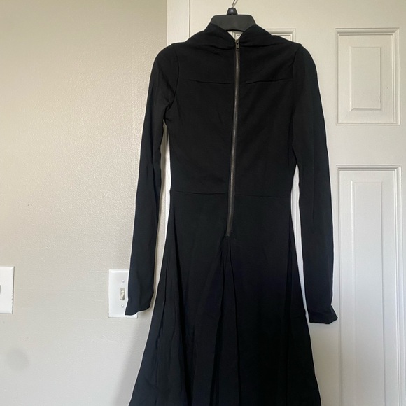 Black Long-sleeve Skater Dress - Picture 3 of 3